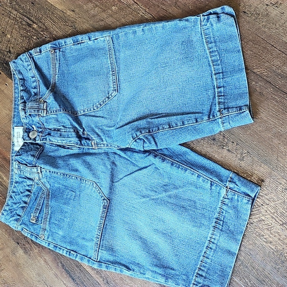 St. Johns Bay Stretch Women's Size 8 Denim Bermuda Shorts - Picture 4 of 9